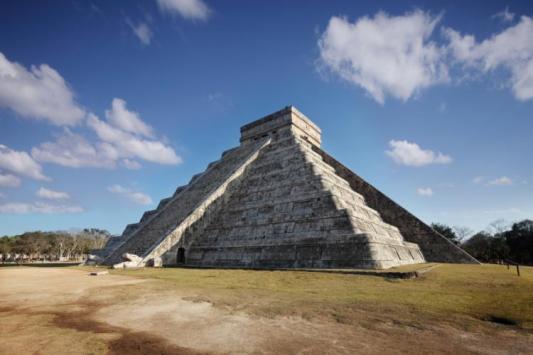 The Snake of Sunlight Main pyramid, Chichen Itza, Yucatan, Mexico